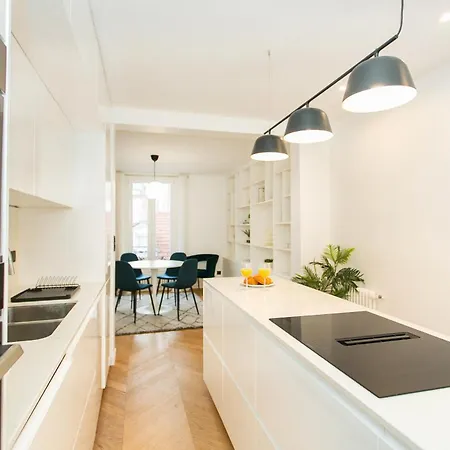 Bnbnova - Haussmann - 2br Near Champs-elysees Apartment *