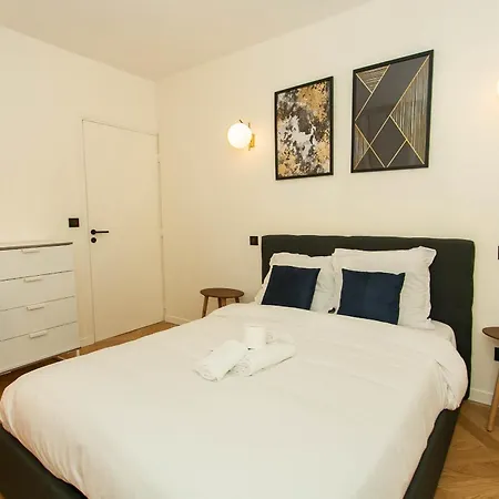 Bnbnova - Haussmann - 2br Near Champs-elysees Apartment